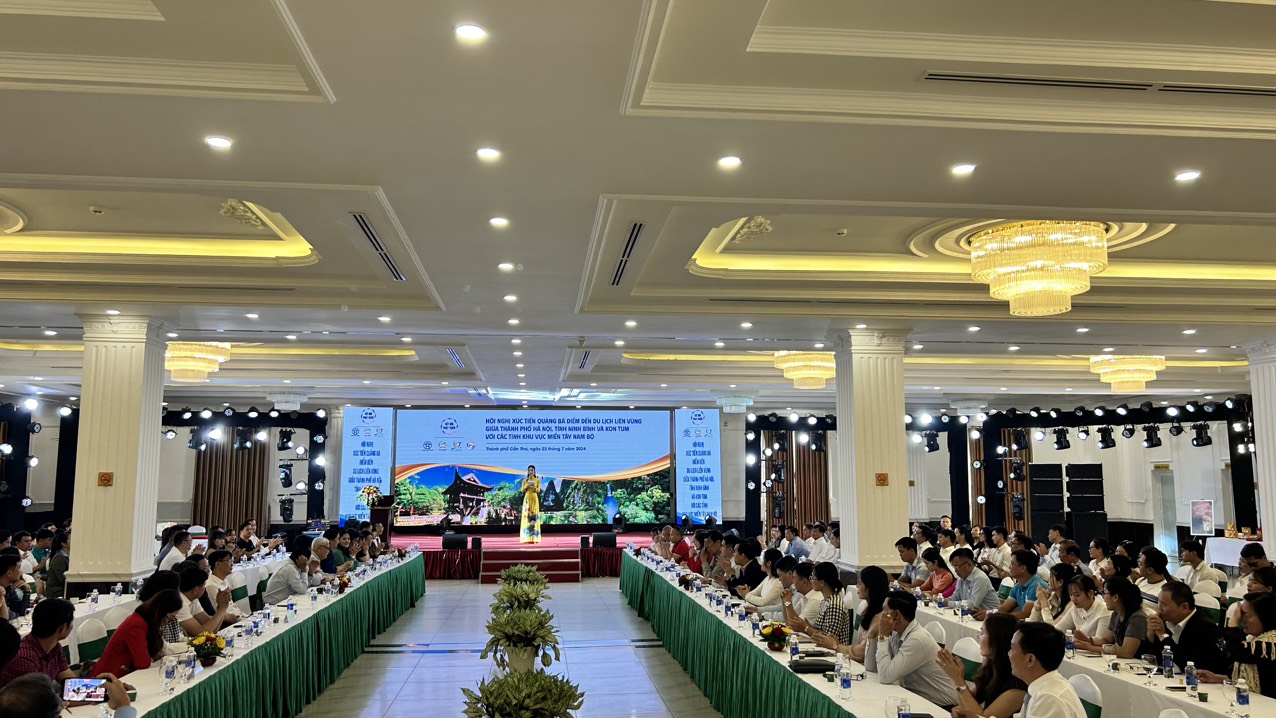 Long An tham dự Hội nghị xúc tiến quảng bá điểm đến du lịch liên vùng giữa Thành phố Hà Nội, tỉnh Ninh Bình và Kon Tum với các tỉnh khu vực miền tây nam bộ